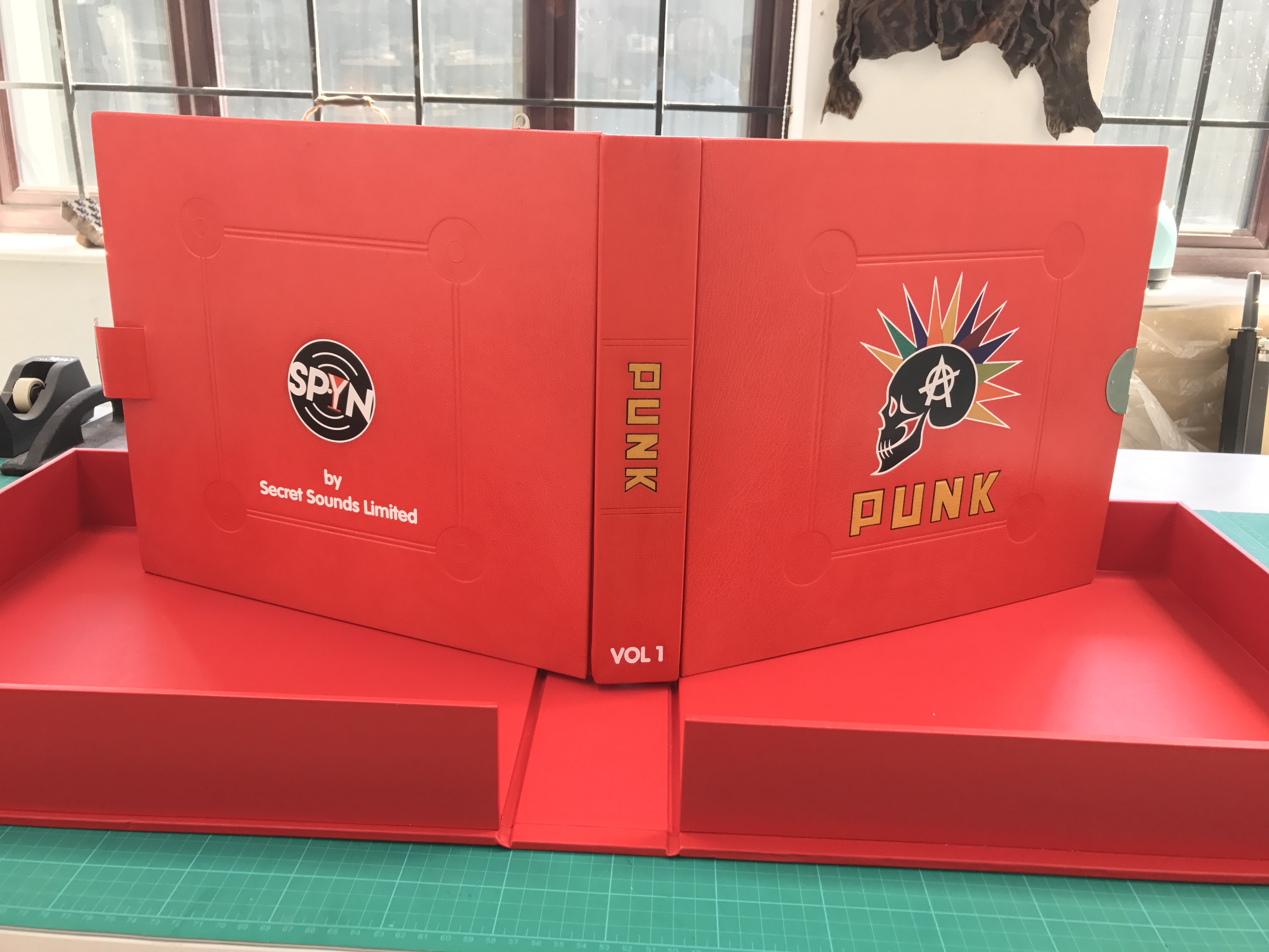  Full leather album with inlays 